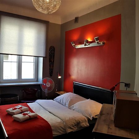 Chmielna Guest House Варшава Екстериор снимка