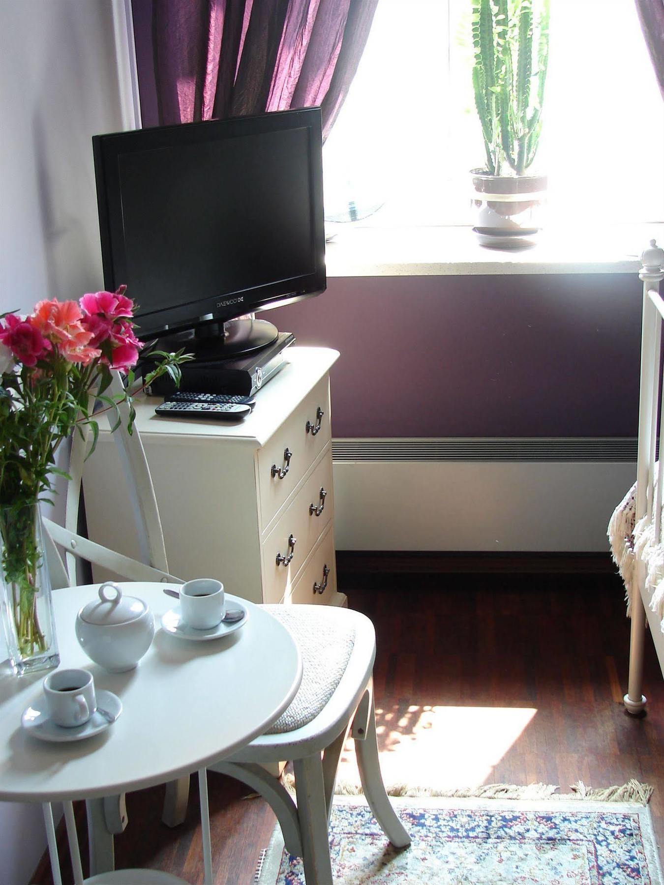 Chmielna Guest House Варшава Екстериор снимка
