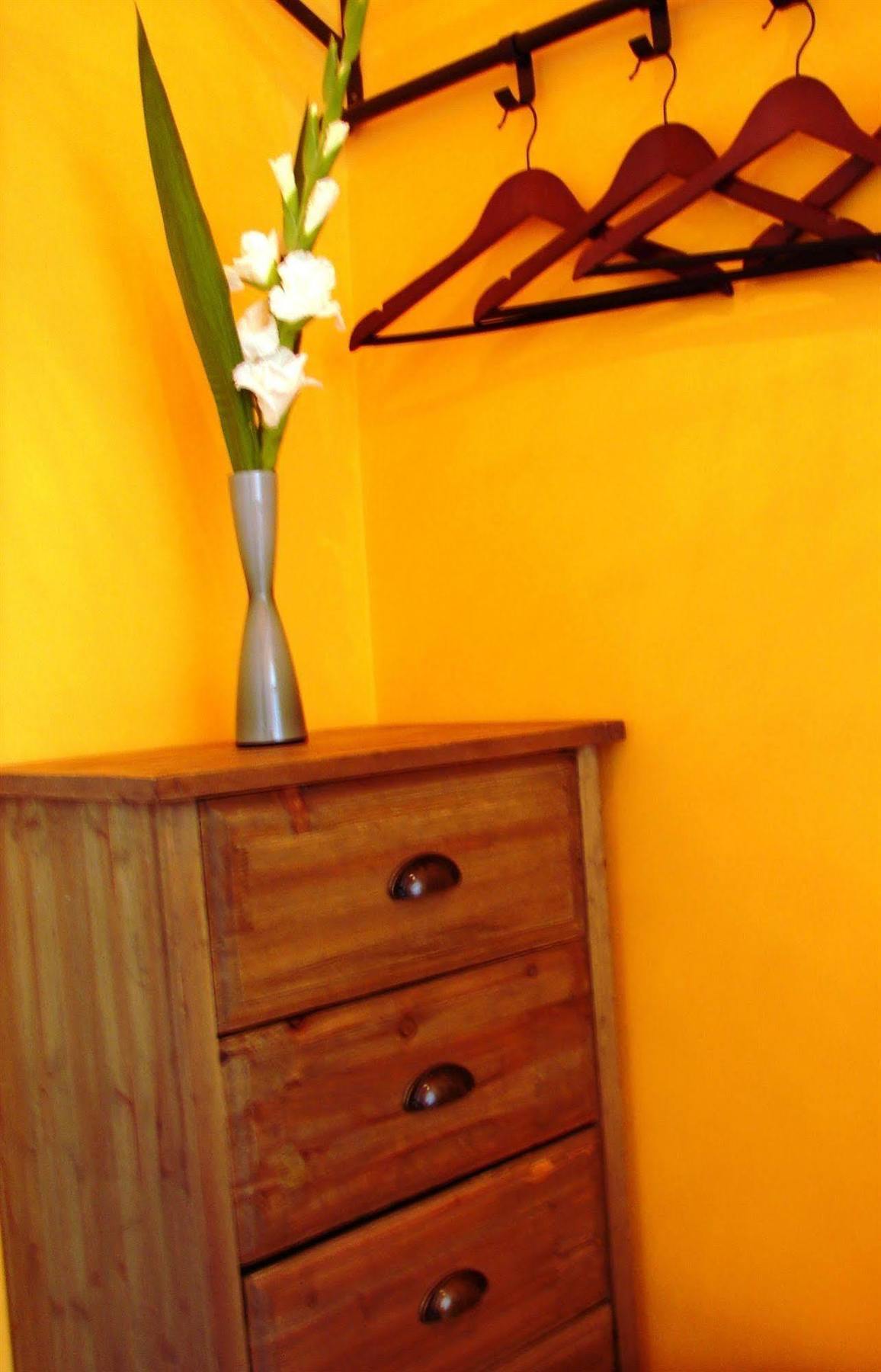 Chmielna Guest House Варшава Екстериор снимка